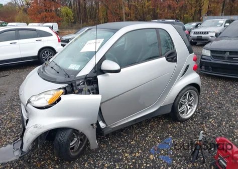 2009 Smart Fortwo Brabus/Passion/Pure from USA, damaged, VIN WMEEJ31X49K317461